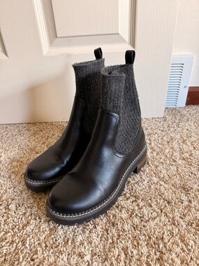 Universal Thread Black Leather Chelsea Ankle Boots with Knit Shaft